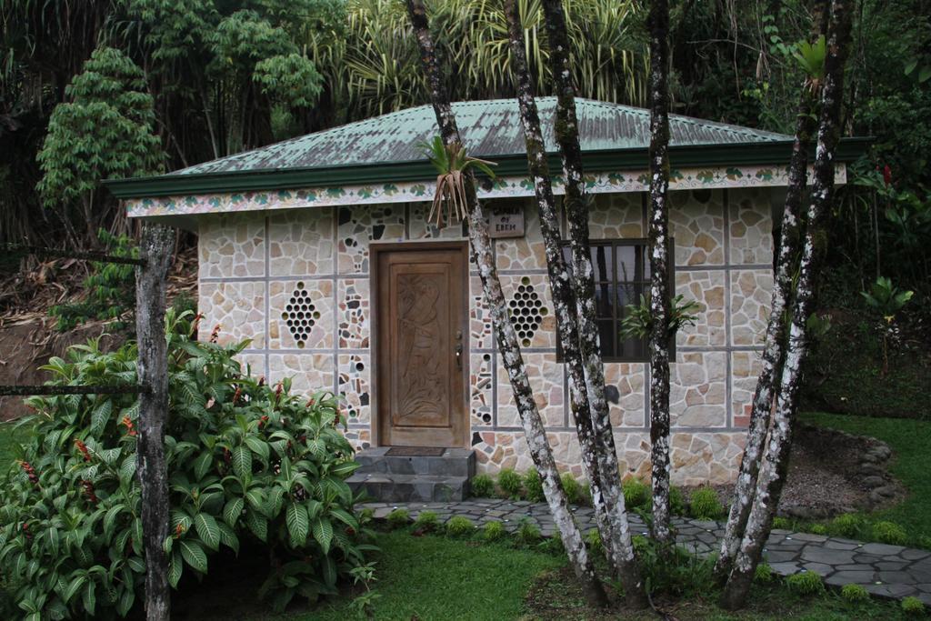 Gingerbread Restaurant & Hotel Nuevo Arenal Quarto foto